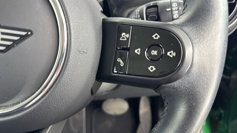 MINI Hatchback 1.5 Cooper Classic 3dr Auto [Comfort/Nav Pack] Petrol Hatchback